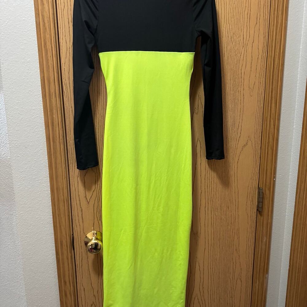Fashion Nova Dress size XS ❤️ - Picture 7 of 8